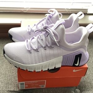 Nike Free Metcon 6 Training Shoe (Women) 6M